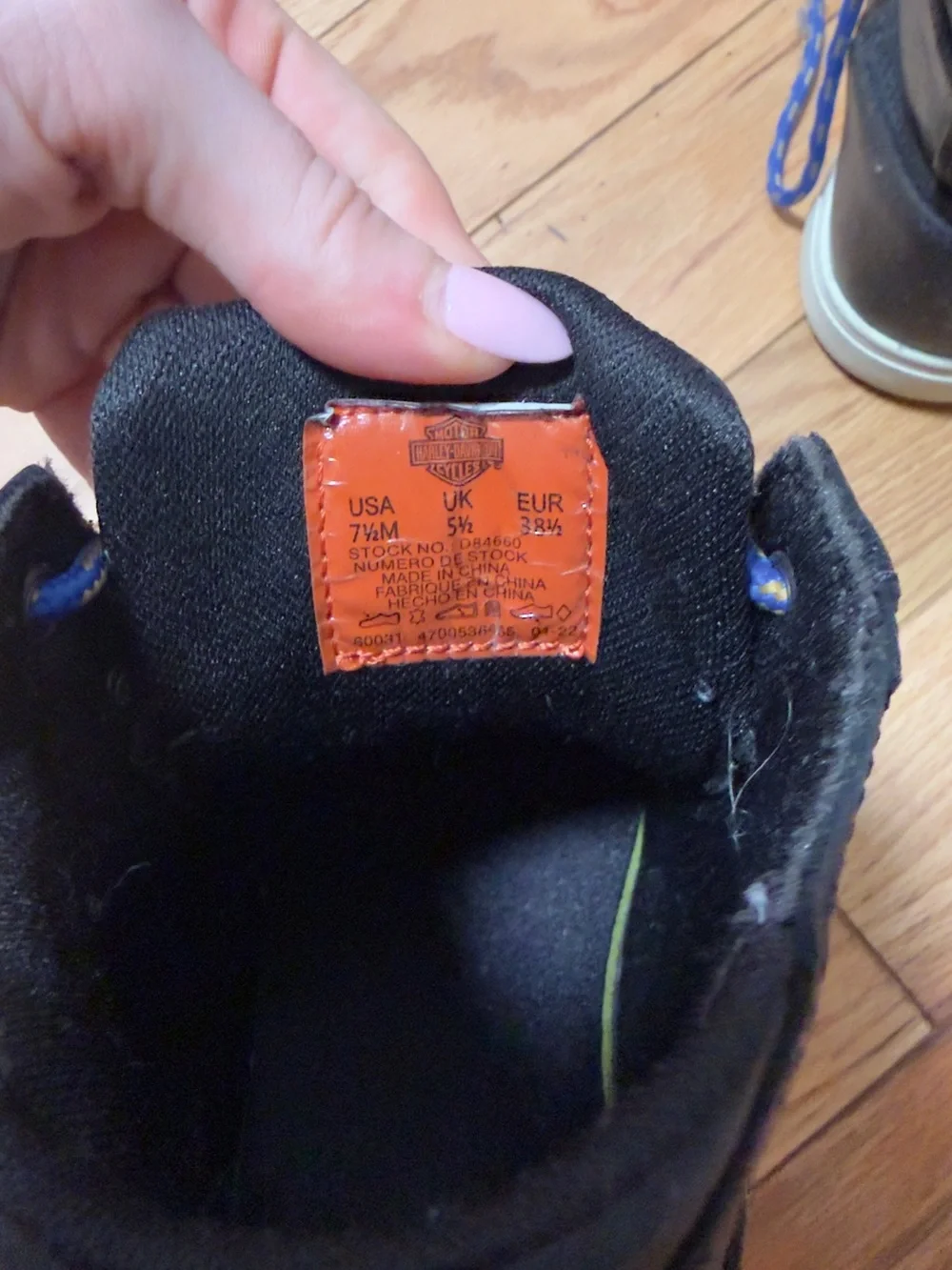 Harley-Davidson Black Leather Chukka Boots with Blue Laces
